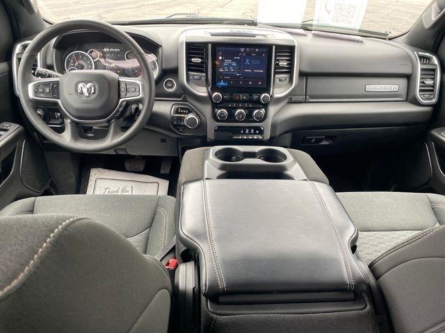 RAM 1500 Big Horn Crew Cab SWB 4WD 2025