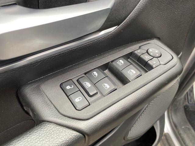 RAM 1500 Big Horn Crew Cab SWB 4WD 2025
