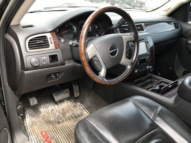 GMC Yukon Denali 4WD 2012
