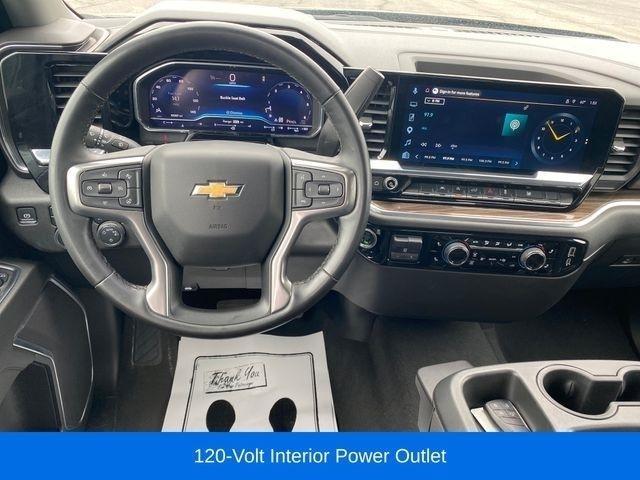 Chevrolet Silverado 1500 LT Crew Cab 4WD 2025