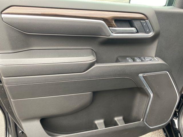 Chevrolet Silverado 1500 LT Crew Cab 4WD 2025