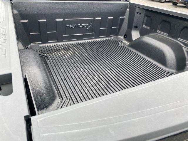 Chevrolet Silverado 1500 LT Crew Cab 4WD 2025