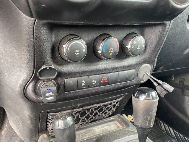 Jeep Wrangler Sport 4WD 2015