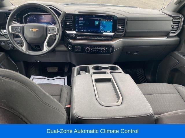 Chevrolet Silverado 1500 LT Crew Cab 4WD 2025