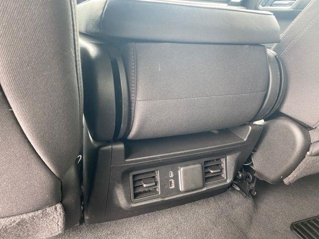 Chevrolet Silverado 1500 LT Crew Cab 4WD 2025