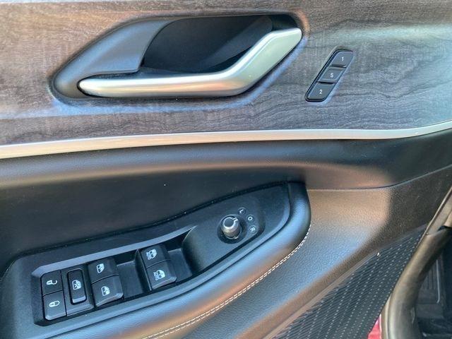 Jeep Grand Cherokee Limited 4WD 2023