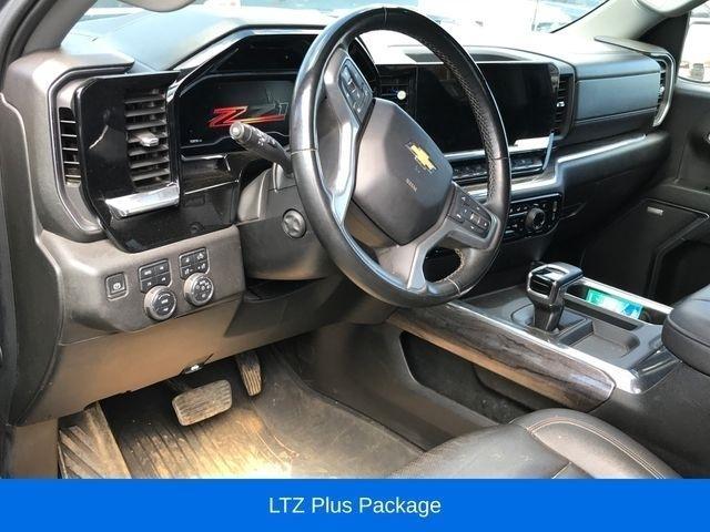 Chevrolet Silverado 1500 LTZ Crew Cab 4WD 2023