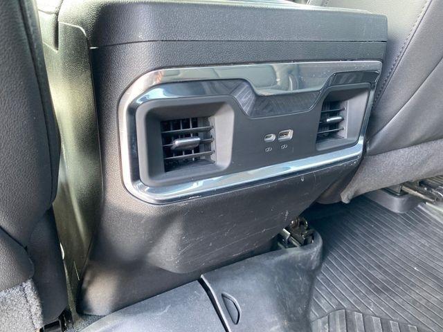 Chevrolet Silverado 1500 LTZ Crew Cab 4WD 2023