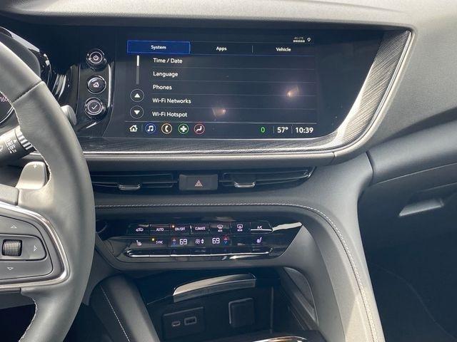 Buick Envision Essense 2023