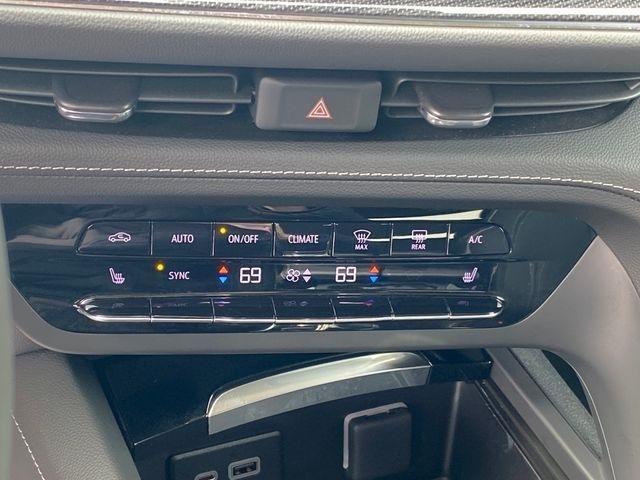Buick Envision Essense 2023