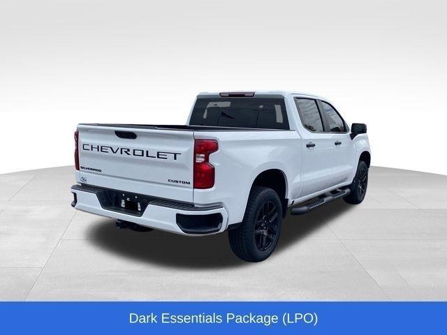 Chevrolet Silverado 1500 Custom Crew Cab 4WD 2024