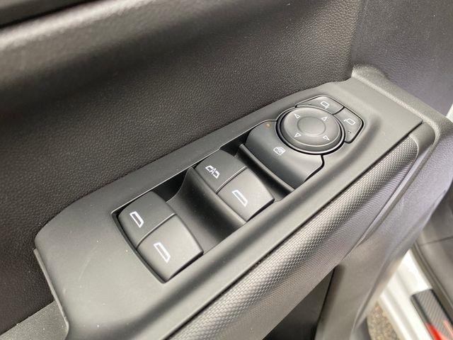 Chevrolet Silverado 1500 Custom Crew Cab 4WD 2024