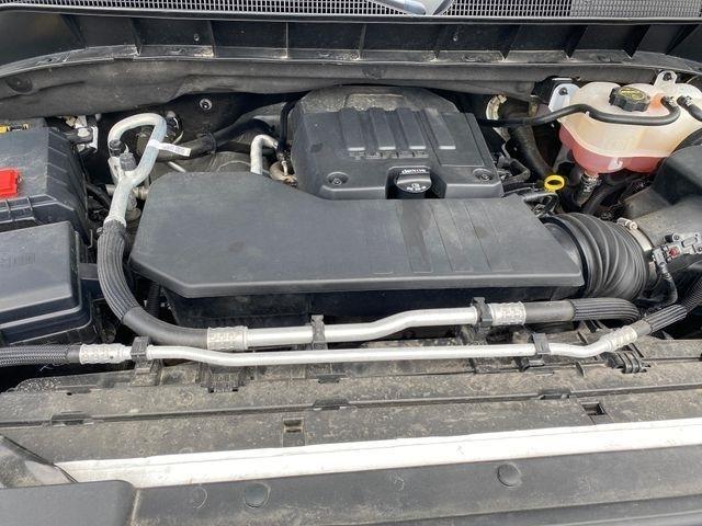 Chevrolet Silverado 1500 Custom Crew Cab 4WD 2024