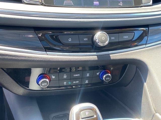 Buick Enclave Essence FWD 2020