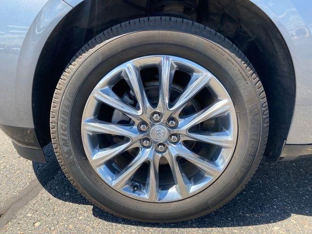 Buick Enclave Essence FWD 2020