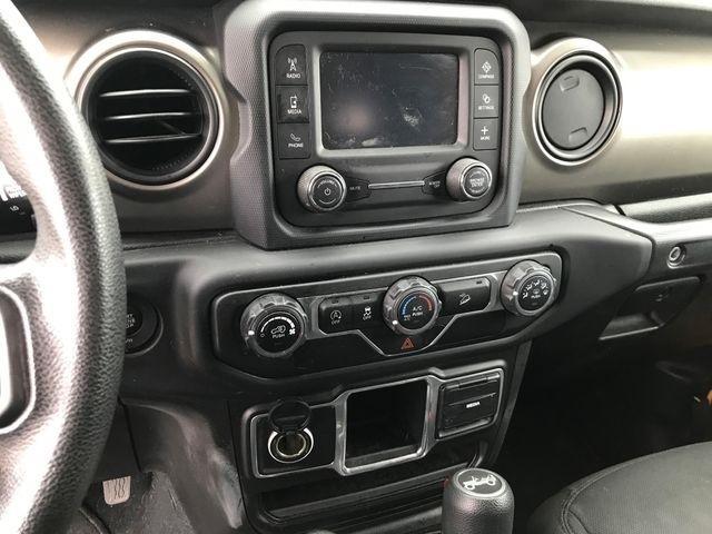 Jeep Wrangler Unlimited Sport 2018