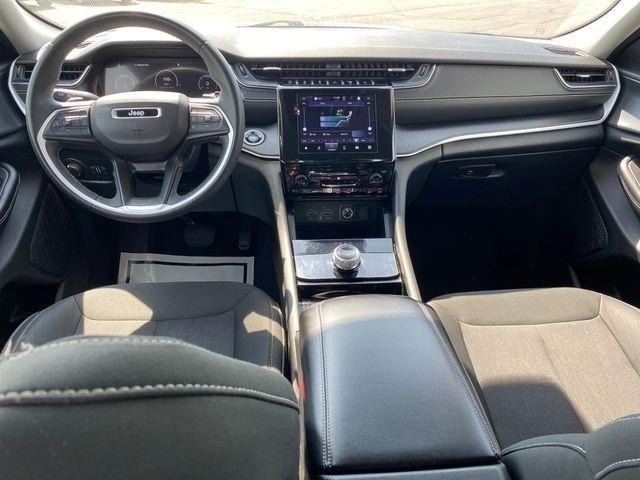 Jeep Grand Cherokee L Laredo 2023