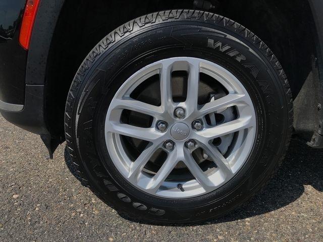 Jeep Grand Cherokee L Laredo 2023