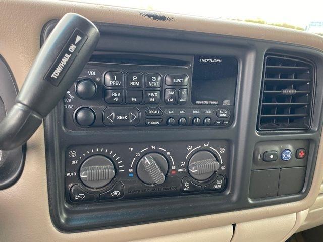 GMC Yukon XL 1500 4WD 2002