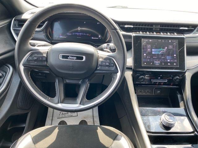 Jeep Grand Cherokee Laredo 4WD 2023