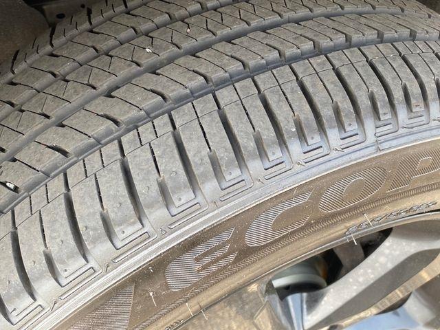 Jeep Grand Cherokee Laredo 4WD 2023