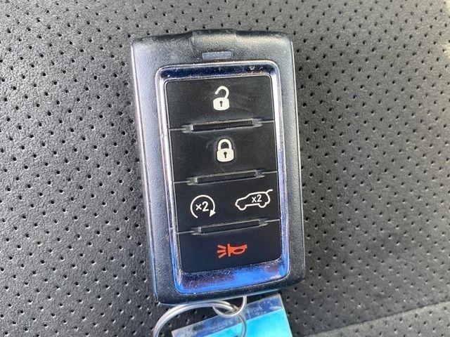 Jeep Grand Cherokee Laredo 4WD 2023