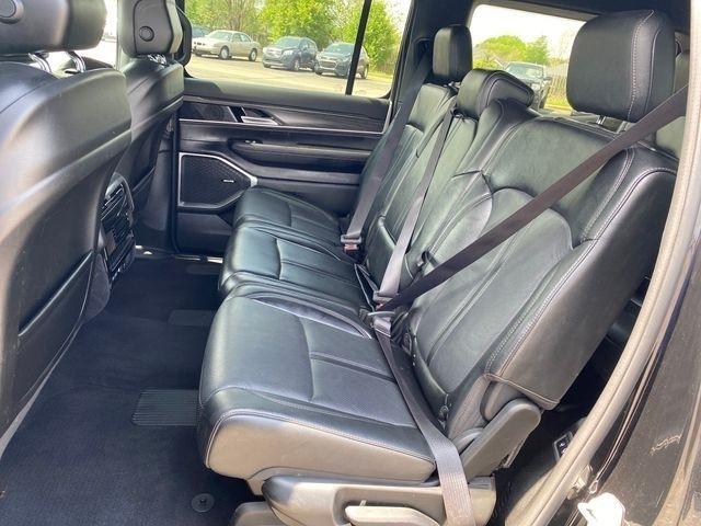 Jeep Wagoneer Series III 4WD 2023