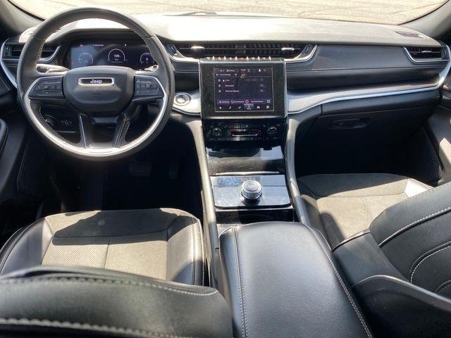 Jeep Grand Cherokee Laredo 4WD 2023