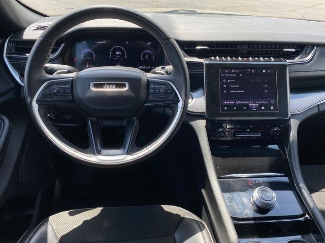 Jeep Grand Cherokee Laredo 4WD 2023