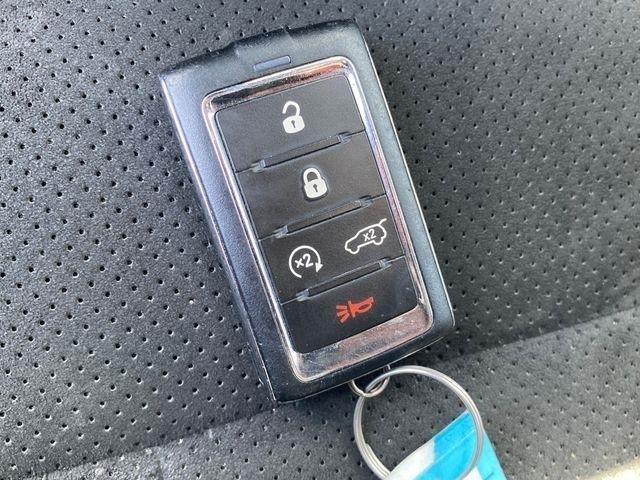 Jeep Grand Cherokee Laredo 4WD 2023