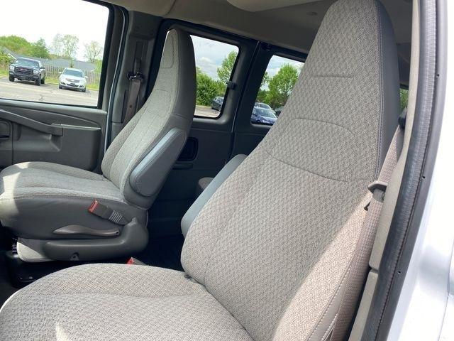 GMC Savana LT 3500 Ext. 2025