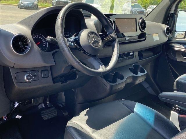Mercedes-Benz Sprinter 2500 144-in. WB 2025