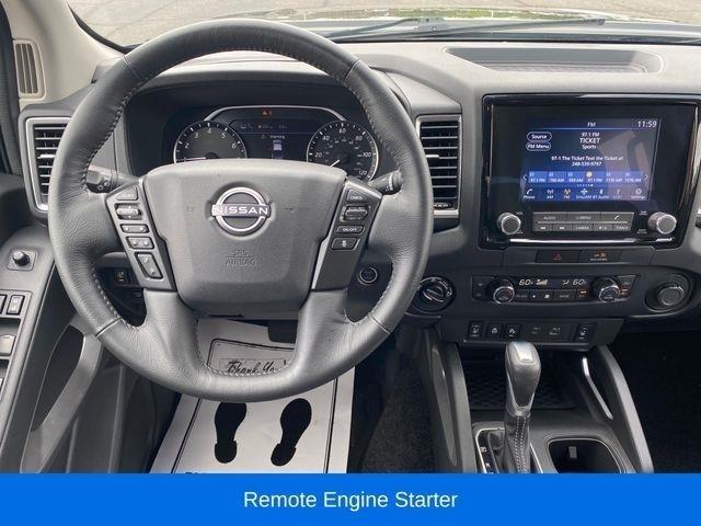 Nissan Frontier SV Crew Cab 4WD 2023