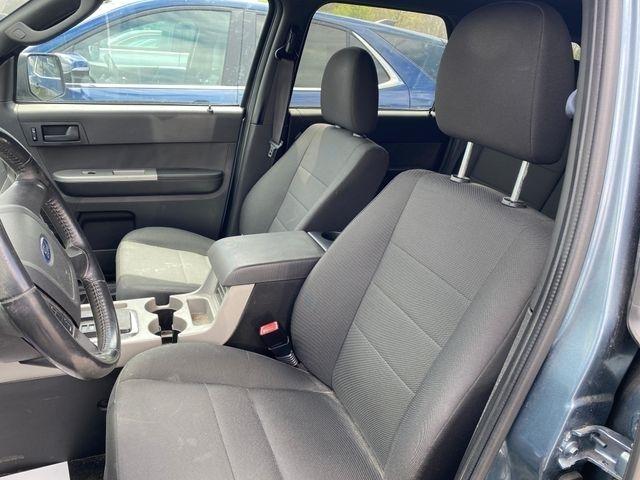 Ford Escape XLT FWD 2010