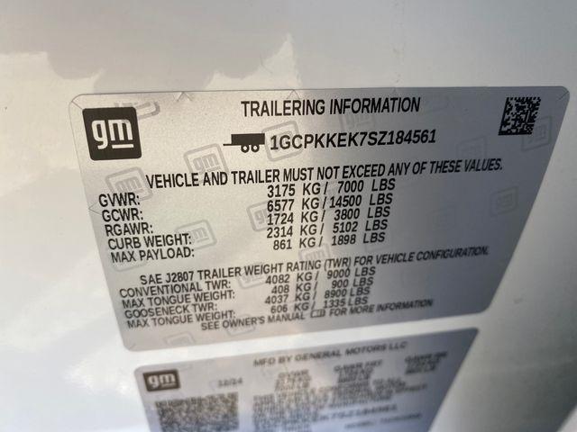 Chevrolet Silverado 1500 LT-L Crew Cab 4WD 2025