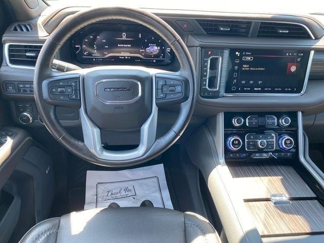 GMC Yukon Denali 4WD 2023