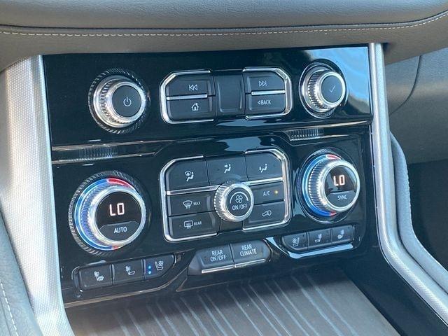 GMC Yukon Denali 4WD 2023