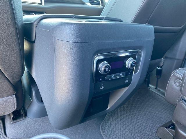 GMC Yukon Denali 4WD 2023