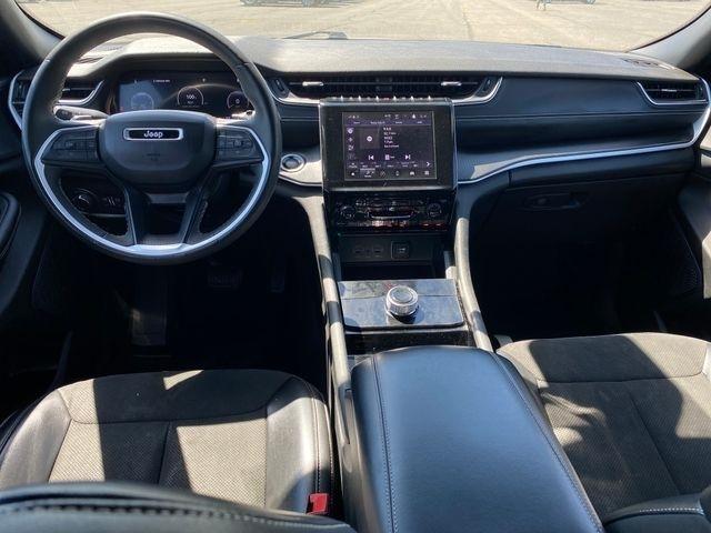 Jeep Grand Cherokee Laredo 4WD 2023