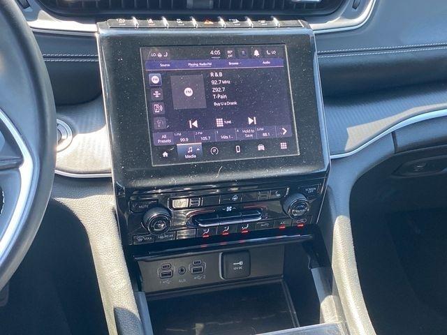Jeep Grand Cherokee Laredo 4WD 2023
