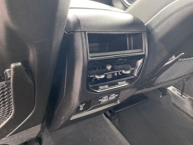 Jeep Grand Cherokee Laredo 4WD 2023