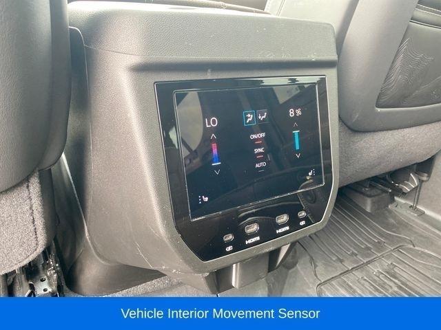 GMC Yukon XL Denali Ultimate 4WD 2025
