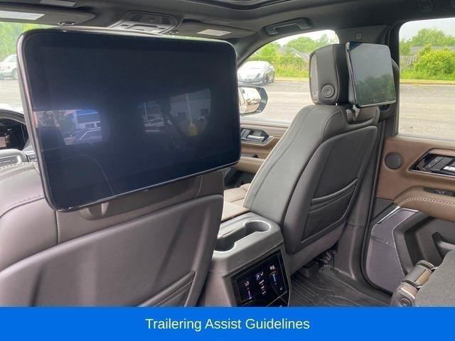 GMC Yukon XL Denali Ultimate 4WD 2025