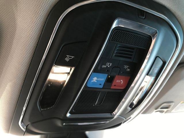 Jeep Grand Cherokee Laredo 4WD 2023