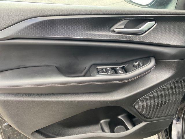 Jeep Grand Cherokee Laredo 4WD 2023