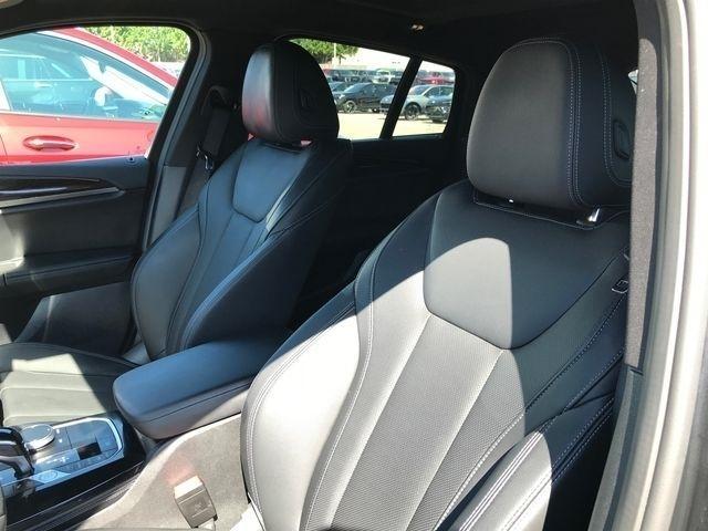 BMW X4 xDrive30i 2025