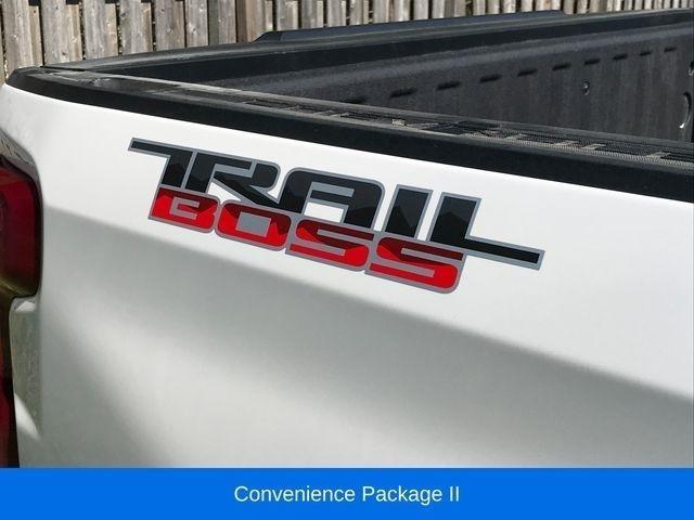 Chevrolet Silverado 1500 Trail Boss LT Crew Cab 4WD 2023