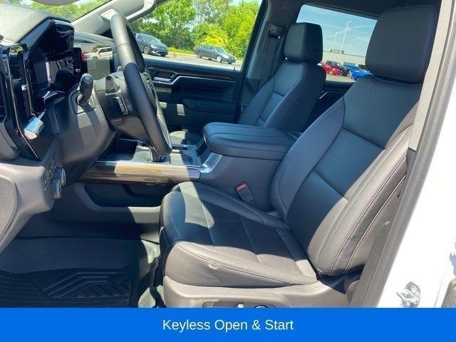 Chevrolet Silverado 1500 Trail Boss LT Crew Cab 4WD 2023