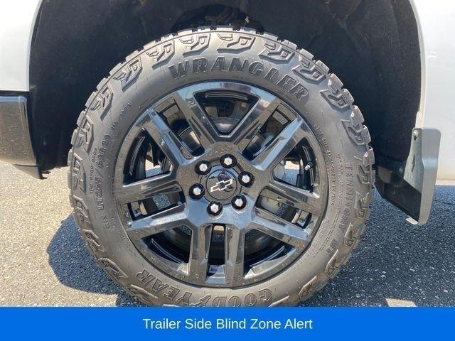 Chevrolet Silverado 1500 Trail Boss LT Crew Cab 4WD 2023