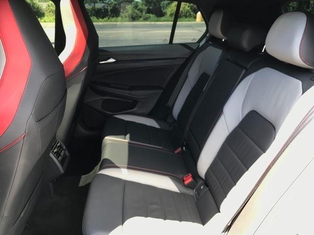 Volkswagen Golf GTI SE w/Leather and Black Wheel Pkg. 2022